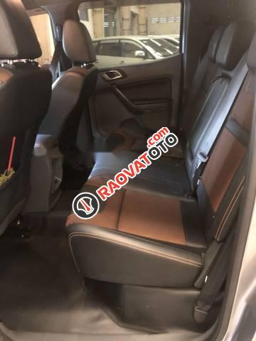 Bán xe Ford Ranger Wildtrack sản xuất năm 2016, màu bạc-3