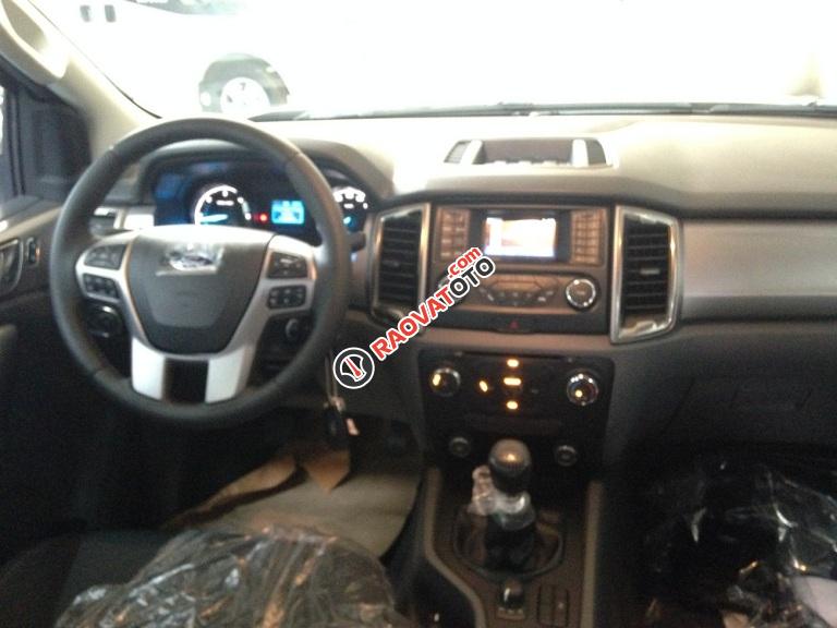 Bắc Ninh Ford bán Ford Ranger XLS 4x2 AT full option 2017, giá tốt nhất, hỗ trợ trả góp, LH 0974286009-4