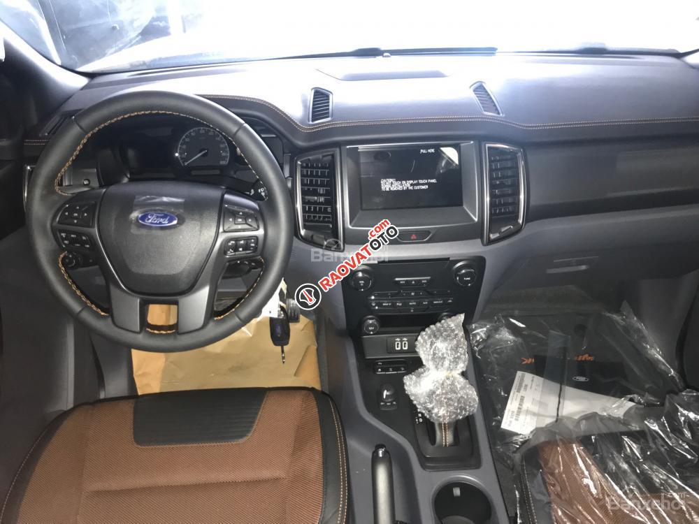 Hải Dương Ford Bán Ford Ranger XLT 2.2 MT 2017 màu đỏ mận, giá tốt nhất, hỗ trợ trả góp, LH 0974286009-0