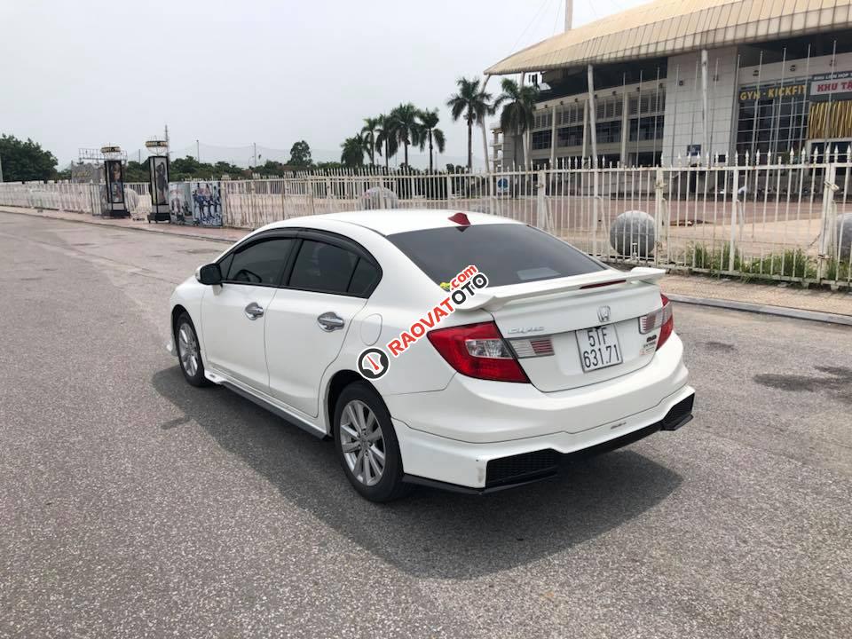 Cần bán Honda Civic 2.0 2016, màu trắng giá cạnh tranh-3