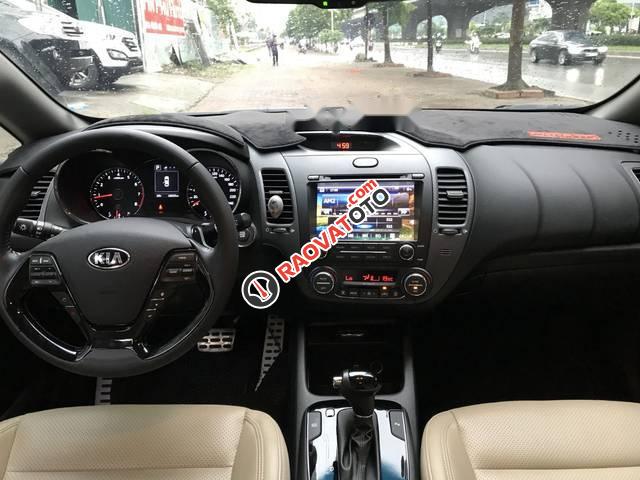 Cần bán gấp Kia Cerato 1.6 2016, giá 589tr-2