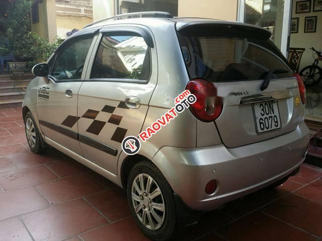 Cần bán Chevrolet Spark AT năm 2009, màu bạc chính chủ-3