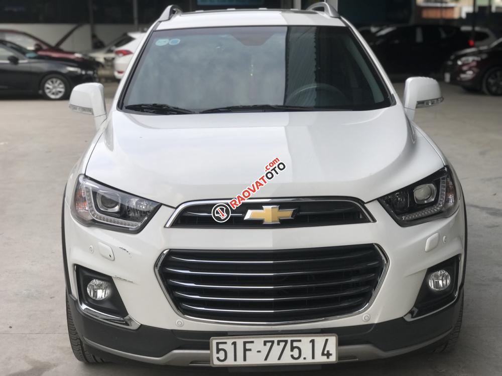 Bán Chevrolet Captiva Revv 2.4AT màu trắng, số tự động, sản xuất 2016, biển Sài Gòn, lăn bánh 19000km-3