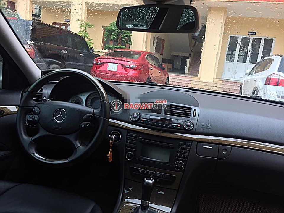 Xe Cũ Mercedes-Benz E 200 2008-2