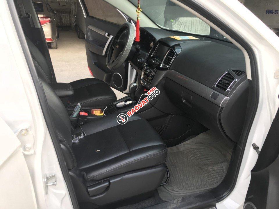 Bán xe Chevrolet Captiva Revv 2.4 đời 2016, màu trắng-4