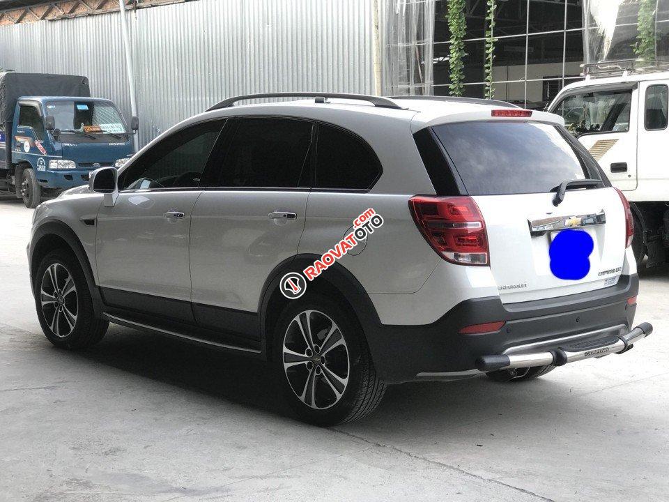 Bán xe Chevrolet Captiva Revv 2.4 đời 2016, màu trắng-1