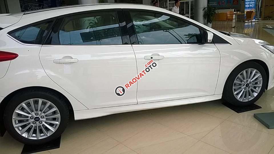 Bán xe Ford Fiesta 1.5L AT Sport năm sản xuất 2018, màu trắng, giá chỉ 480 triệu-0