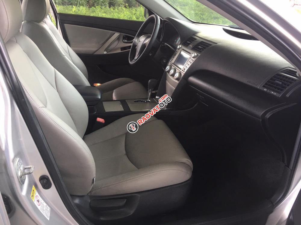 Bán xe Toyota Camry SE 2008 màu bạc, xe đẹp xuất sắc-4