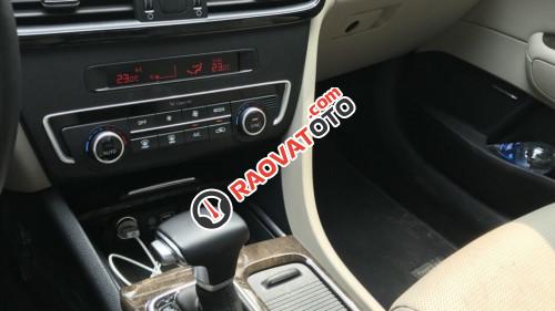 Bán Kia Optima 2.0 AT đời 2017, màu trắng chính chủ -3