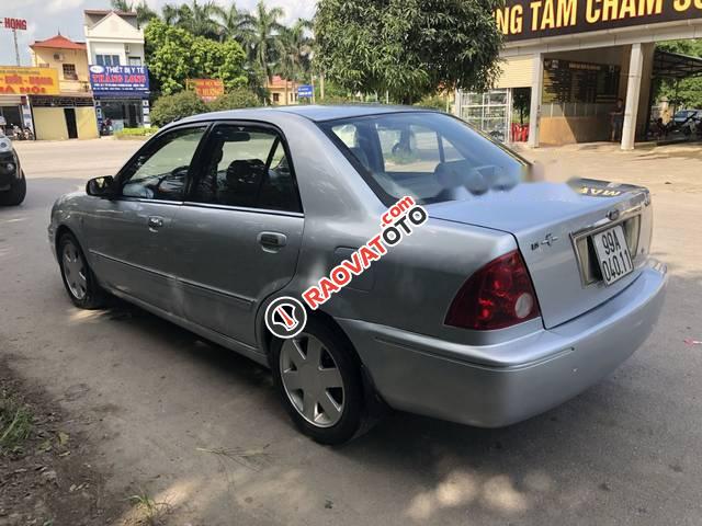 Bán Ford Laser 1.8 năm 2002, màu bạc chính chủ, giá 148tr-3