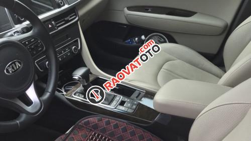 Bán Kia Optima 2.0 AT đời 2017, màu trắng chính chủ -1