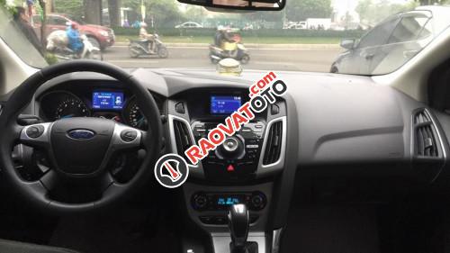 Bán Ford Focus 2.0 AT 2015, màu trắng-8