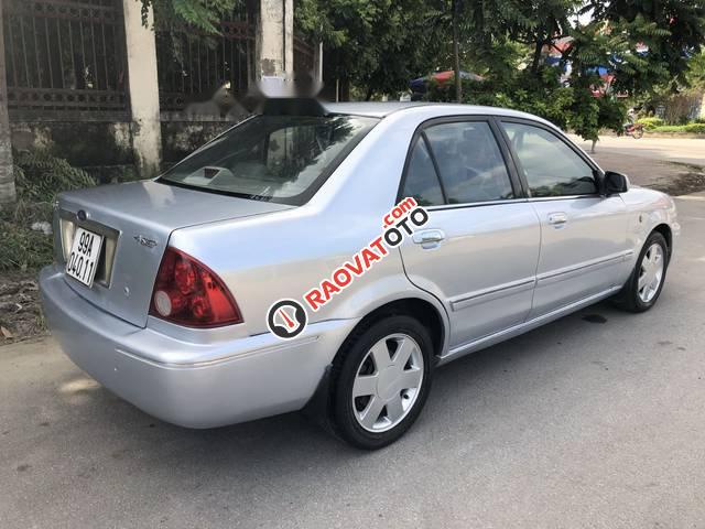 Bán Ford Laser 1.8 năm 2002, màu bạc chính chủ, giá 148tr-4