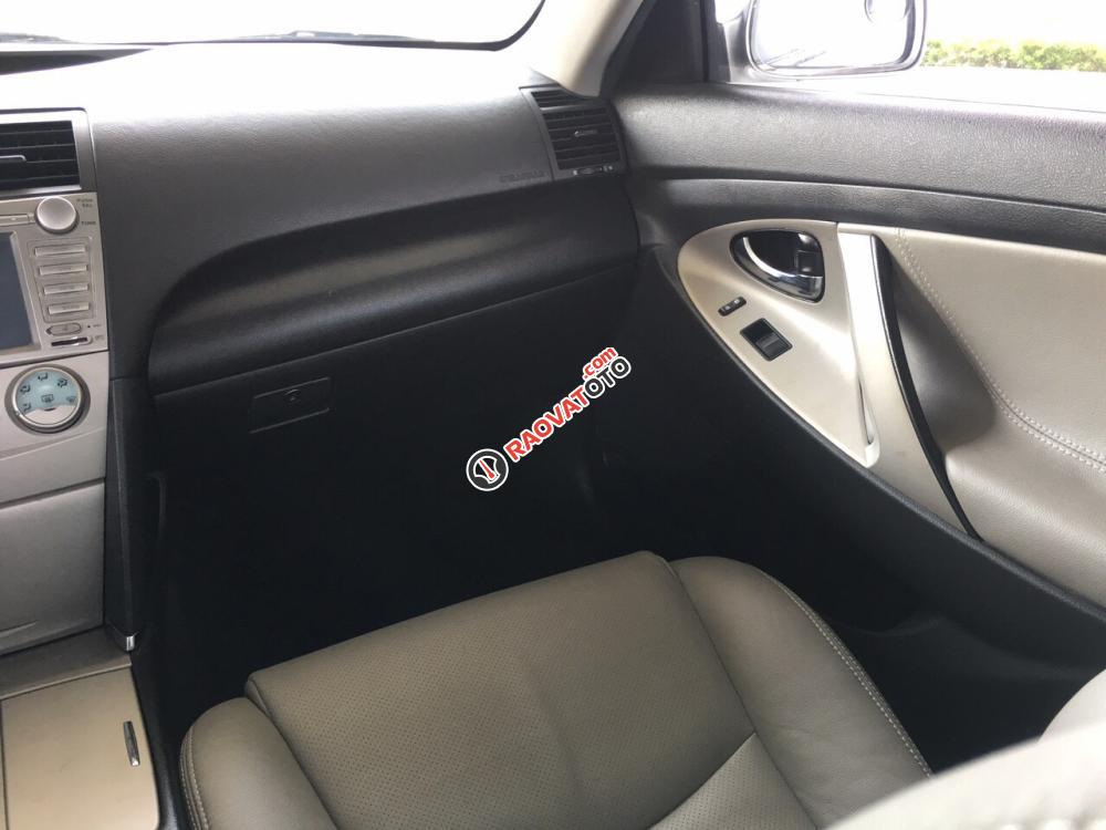 Bán xe Toyota Camry SE 2008 màu bạc, xe đẹp xuất sắc-2
