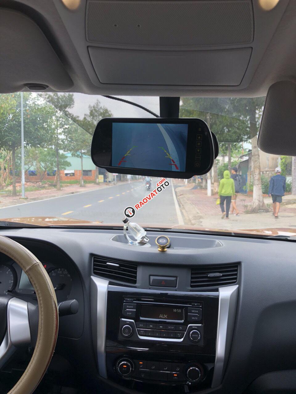 Bán ô tô lướt Nissan Navara SL đời 2016, màu vàng cam, xe nhập-2