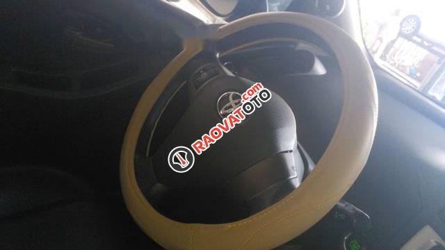 Cần bán chiếc Toyota Yaris 2010, số tự động, nhập khẩu nguyên chiếc từ Đài Loan-1