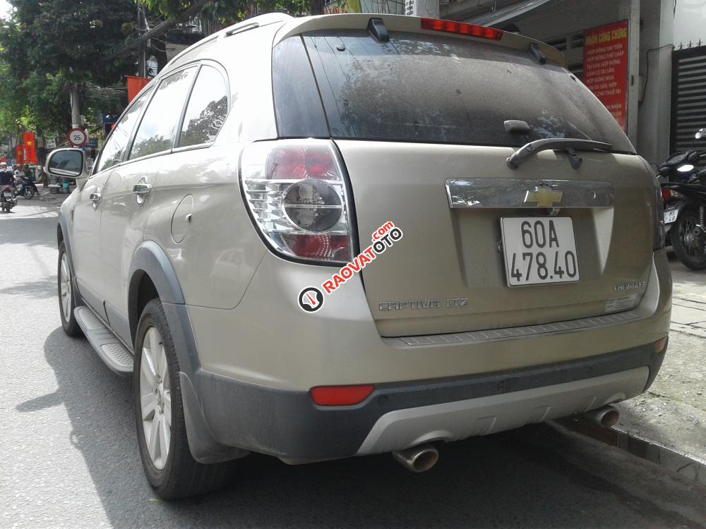 Chevrolet Captiva LTZ 5/2012, tự động, màu bạc-2