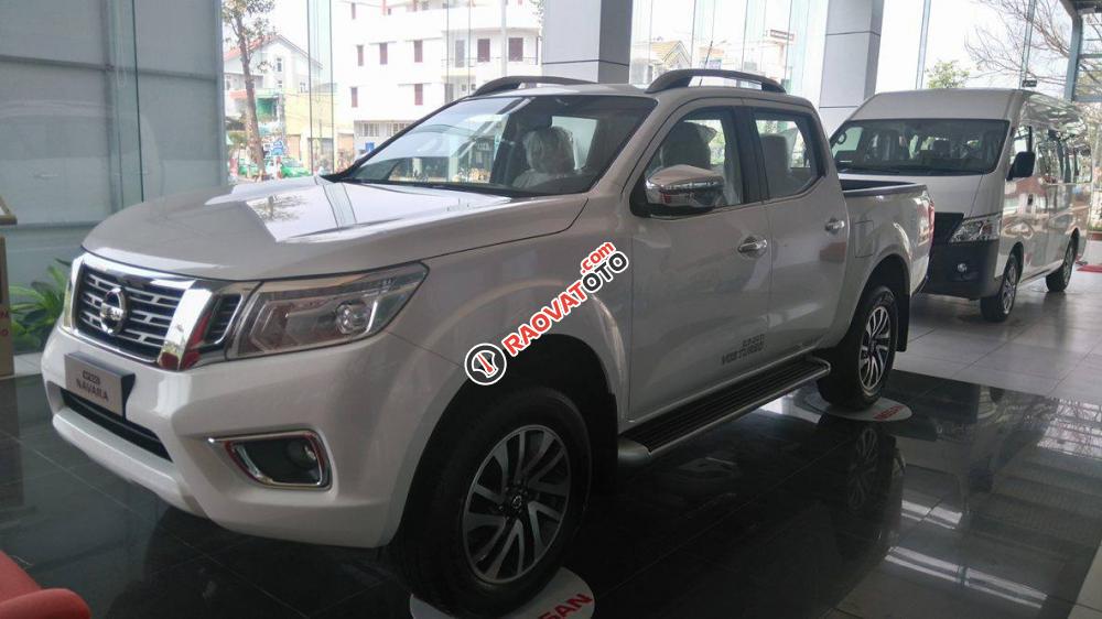 Bán ô tô Nissan Navara EL Premium, màu trắng,giao xe ngay .LH 0985.411.427-0