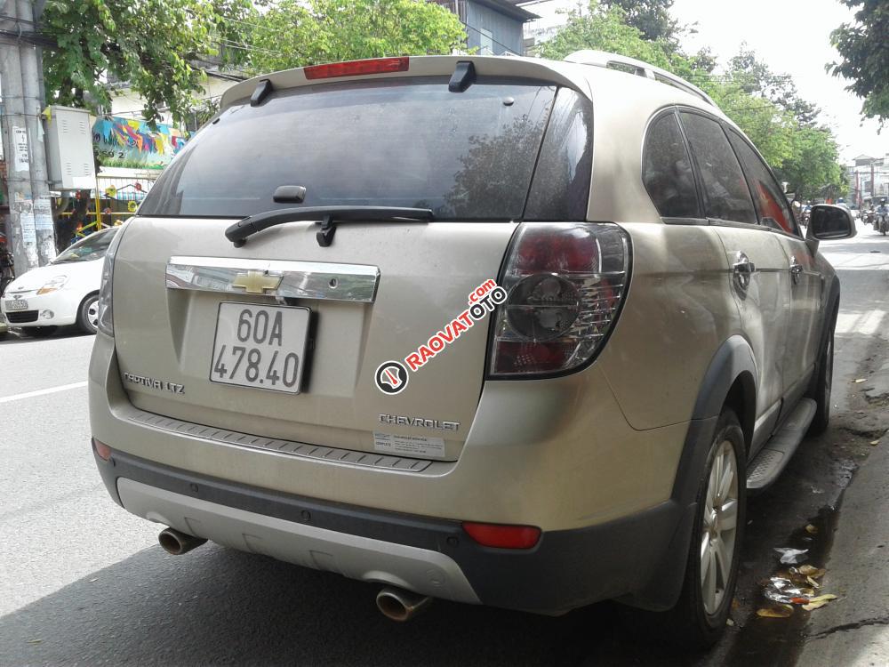 Chevrolet Captiva LTZ 5/2012, tự động, màu bạc-3