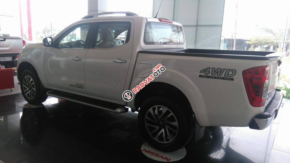 Bán ô tô Nissan Navara EL Premium, màu trắng,giao xe ngay .LH 0985.411.427-3