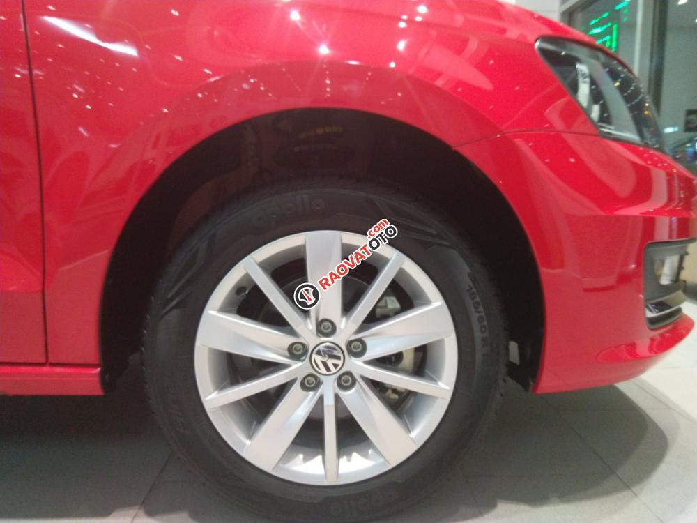 (VW Trường Chinh) Polo Sedan 2016 nhiều màu giảm giá chỉ còn 620 triệu, liên hệ 0938 280 264 ngay để báo KM-10