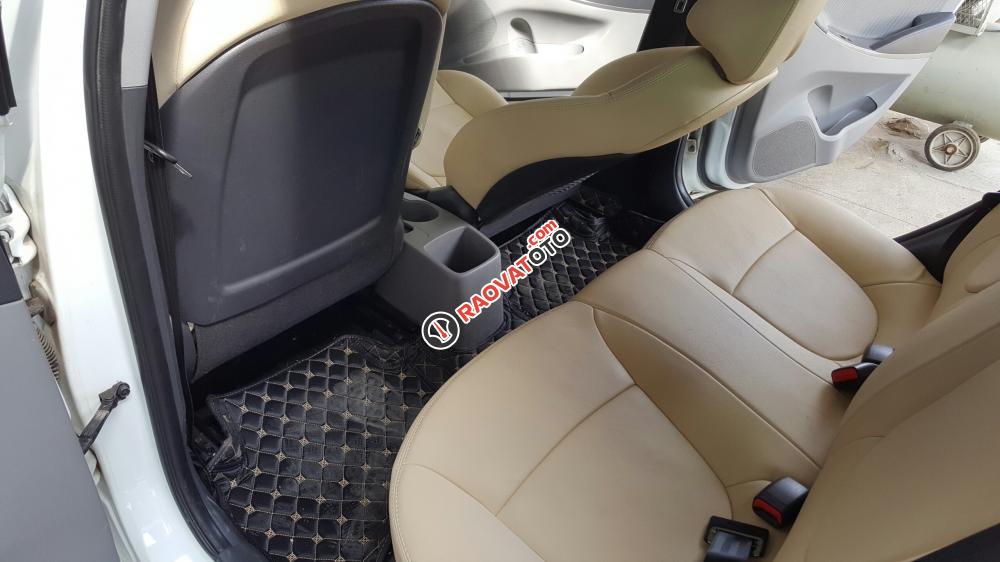 Bán Hyundai Accent 1.4MT màu trắng, số sàn, nhập Hàn Quốc 2015, lăn bánh 48000km còn rất mới-5