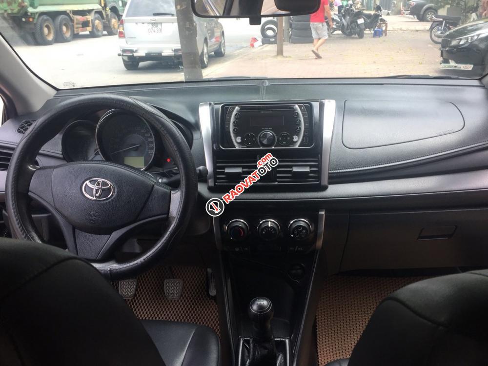 Bán Toyota Vios J năm sản xuất 2015, màu đen, xe đẹp từng con ốc-3