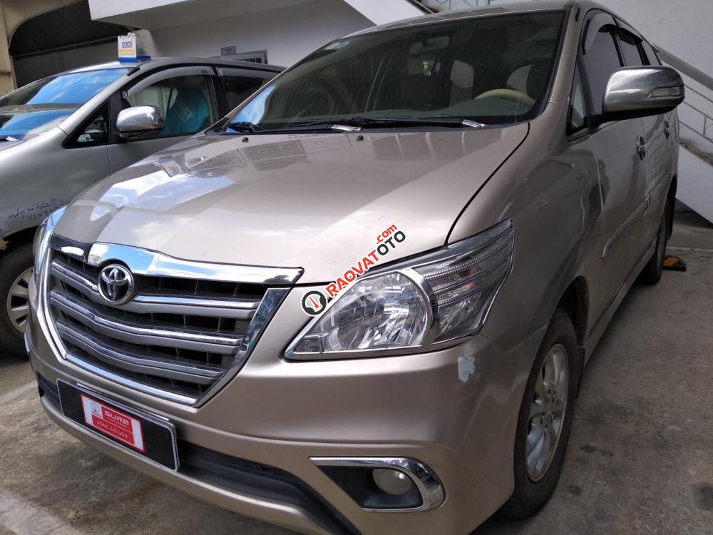 Bán xe Toyota Innova V, tự động, màu nâu vàng 2014-1