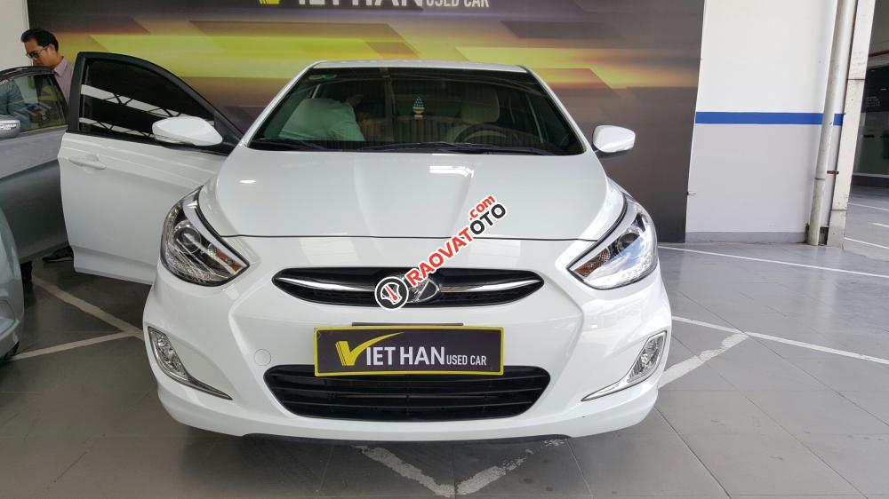 Bán Hyundai Accent 1.4MT màu trắng, số sàn, nhập Hàn Quốc 2015, lăn bánh 48000km còn rất mới-4