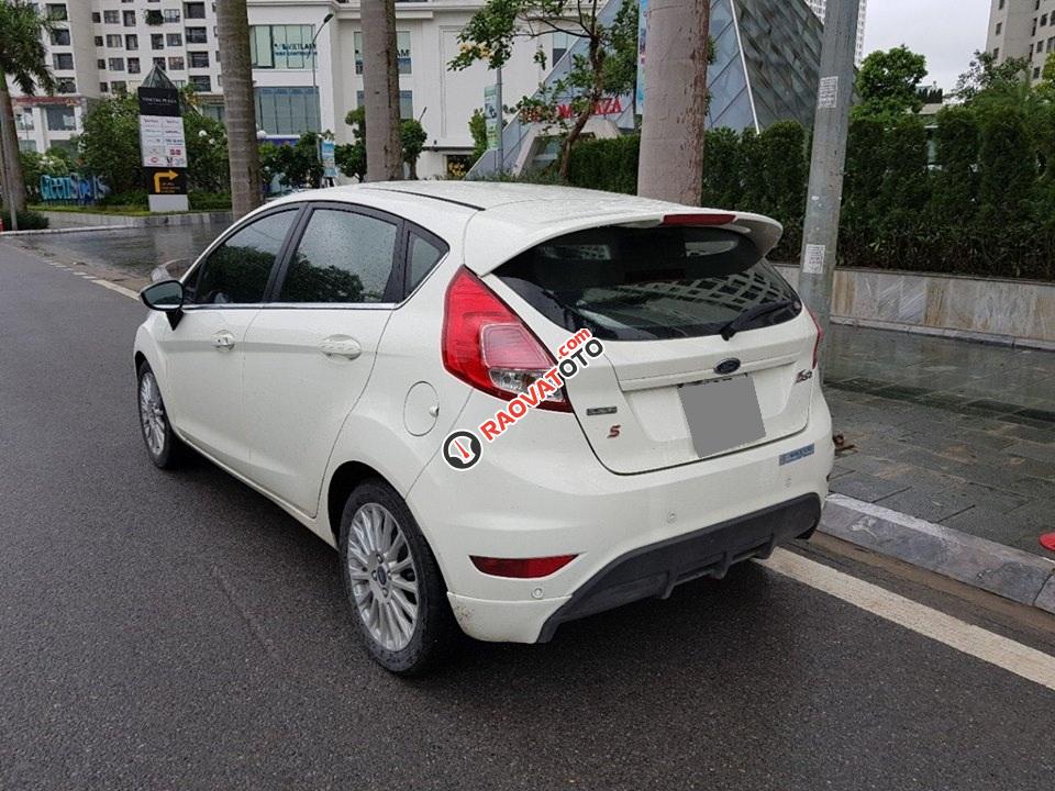 Bán xe Ford Fiesta 2016 1.0AT Ecoboost màu trắng, xe đời mới phom cực đẹp-3