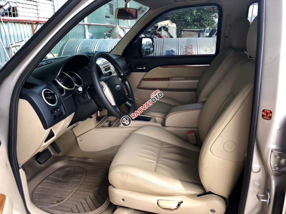 Cần bán Ford Everest 4x2 AT 2009, màu bạc-3