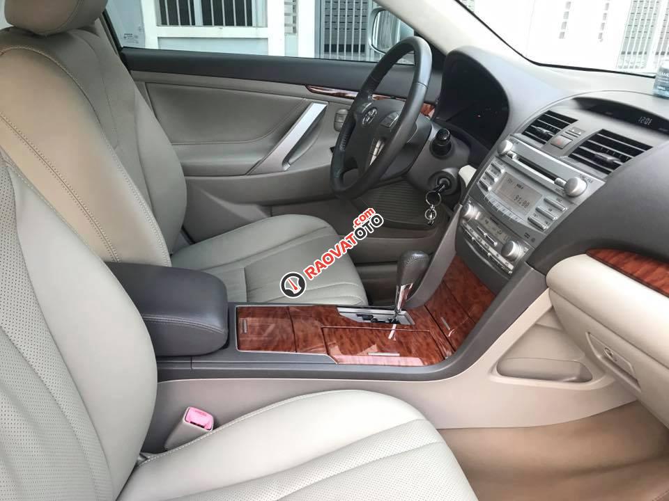 Lên đời xe nên cần bán xe Camry 2008 AT màu bạc bản full-3