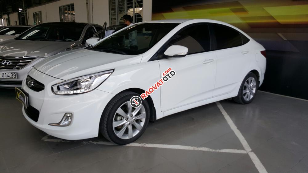 Bán Hyundai Accent 1.4MT màu trắng, số sàn, nhập Hàn Quốc 2015, lăn bánh 48000km còn rất mới-7