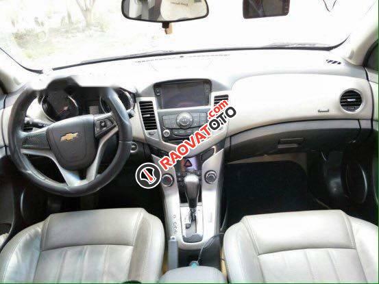 Cần bán lại xe Chevrolet Cruze 1.8LTZ sản xuất năm 2014, màu trắng-2