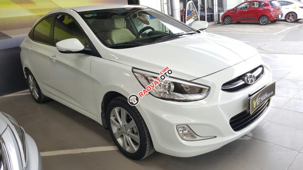 Bán Hyundai Accent 1.4MT màu trắng, số sàn, nhập Hàn Quốc 2015, lăn bánh 48000km còn rất mới-3