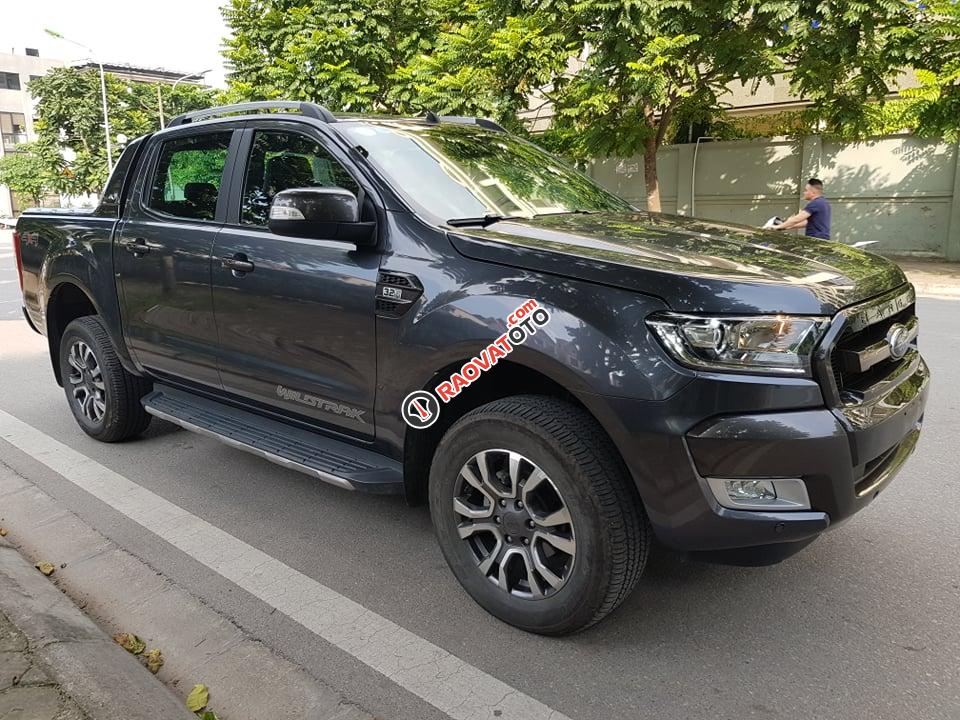Cần bán Ford Ranger Wildtrak 3.2 đời 2017, sơn zin cả xe, đẹp như mới-0