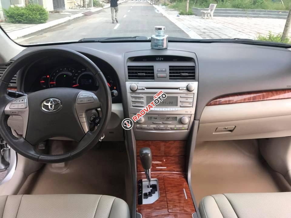 Lên đời xe nên cần bán xe Camry 2008 AT màu bạc bản full đẹp-3