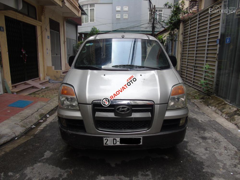 Cần bán Hyundai Starex GRX sản xuất năm 2004, màu bạc, xe nhập, giá chỉ 190 triệu-1