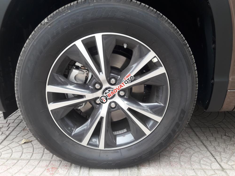 Bán Toyota Highlander đời 2017, màu nâu, nhập khẩu-2