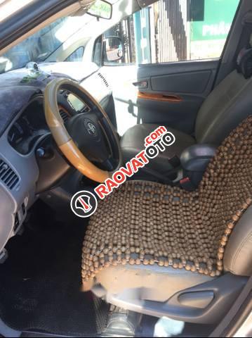 Bán ô tô Toyota Innova J sản xuất 2009, màu bạc còn mới-2
