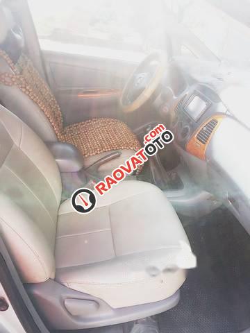 Bán ô tô Toyota Innova J sản xuất 2009, màu bạc còn mới-0