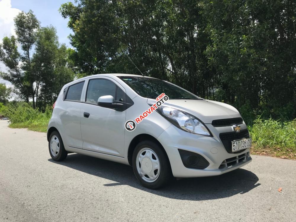 Bán Chevrolet Spark đời 2016, màu bạc-1