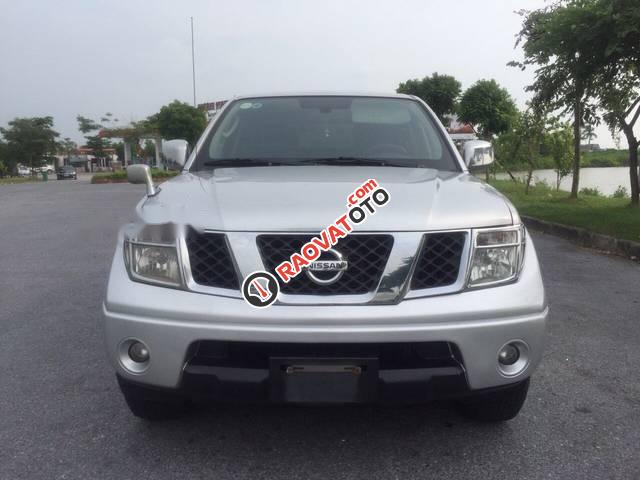 Bán xe Nissan Navara 2.5 LE 2012, màu bạc, nhập khẩu số sàn-1