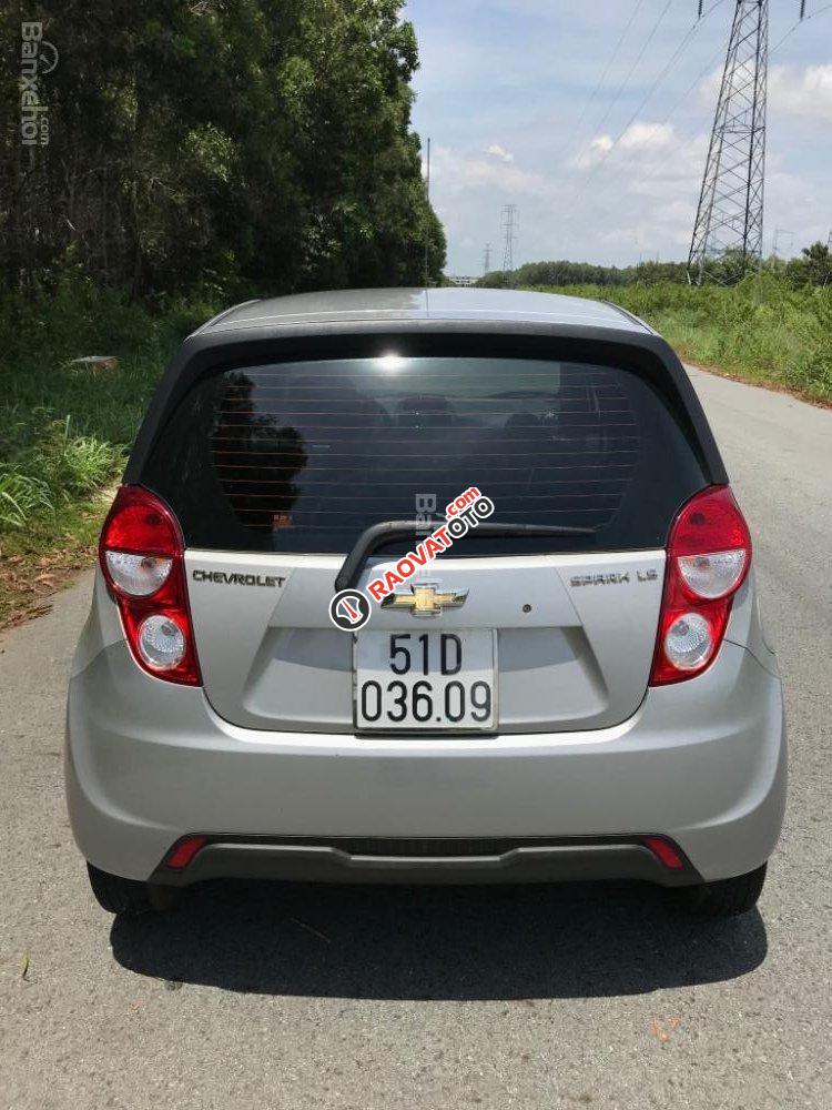 Bán Chevrolet Spark đời 2016, màu bạc-4