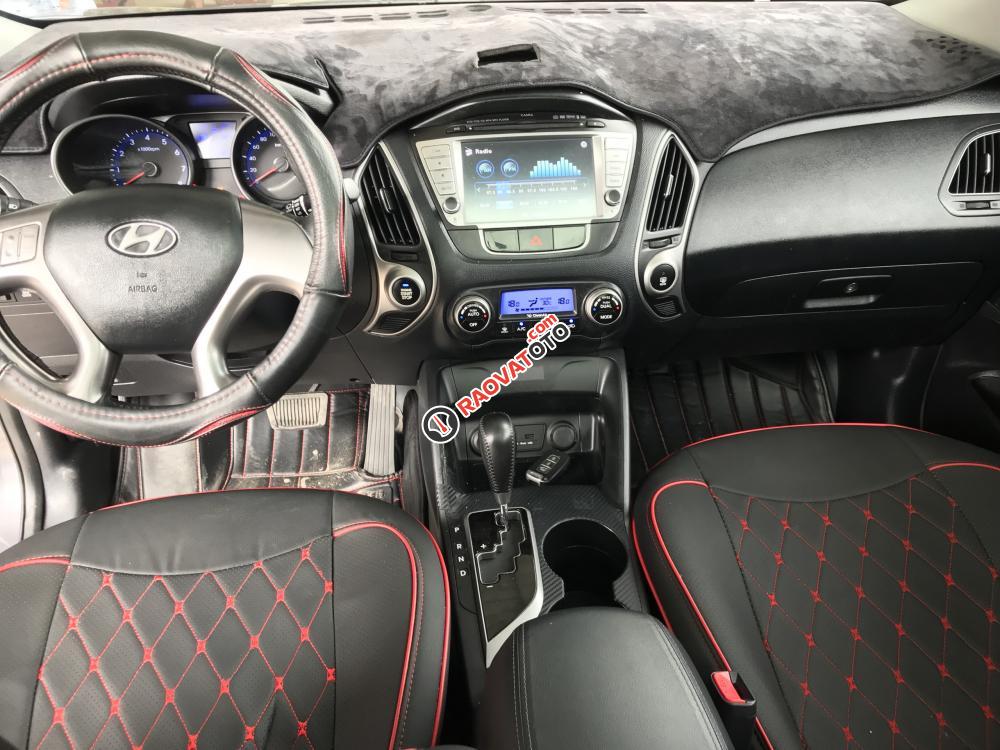 Bán Hyundai Tucson 4WD màu xám chuột nhập Hàn Quốc 2010 số tự động gốc Sài Gòn-4