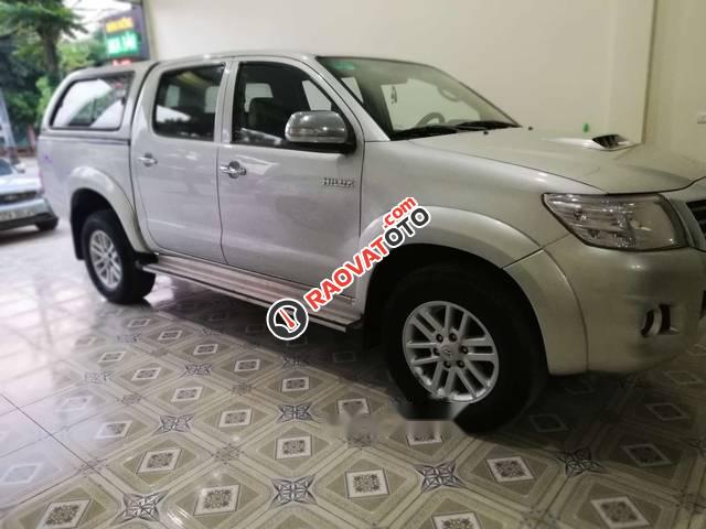 Bán Toyota Hilux Sx 2014, máy dầu, số sàn, 1 cầu-1