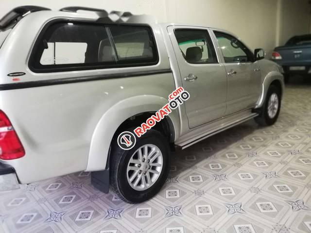 Bán Toyota Hilux Sx 2014, máy dầu, số sàn, 1 cầu-2