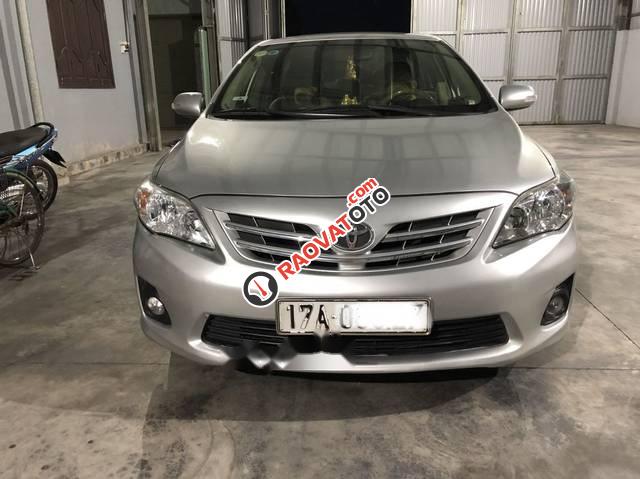 Bán Toyota Corolla altis MT năm 2011, màu bạc, giá tốt-0