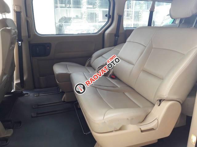 Bán Hyundai Starex năm sản xuất 2016, màu bạc số sàn, giá chỉ 856 triệu-3