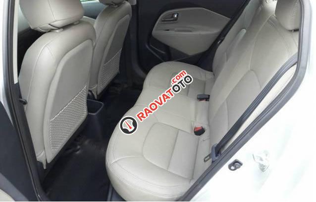 Cần tiền bán Kia Rio 2016, số tự động, màu bạc, mới ken-2